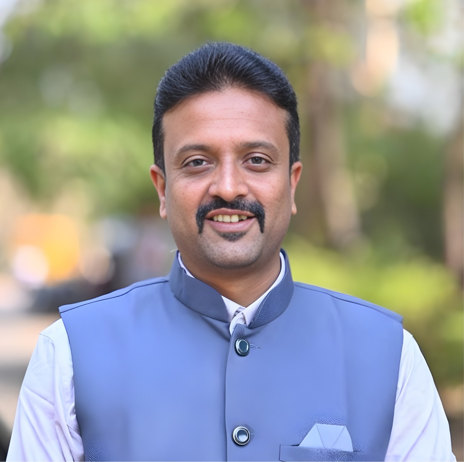 Dr. Ambresh Bhadrasheetty